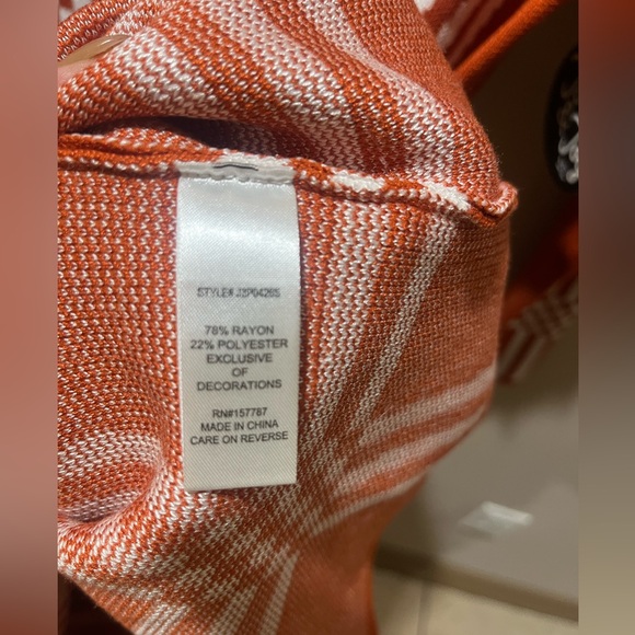 Elegant Rust Plaid Long Sleeve Dress - Picture 5 of 5